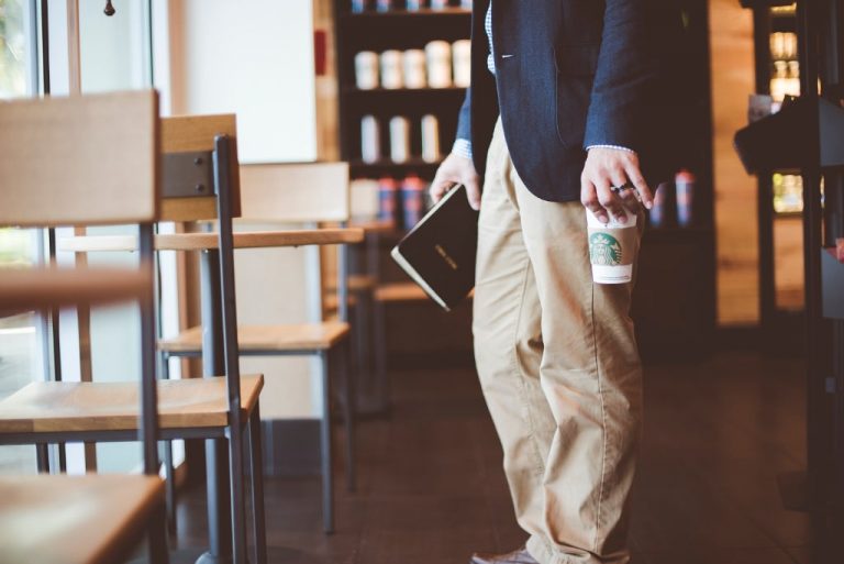 Starbucks Valladolid – La cadena de café más famosa llega a Valladolid